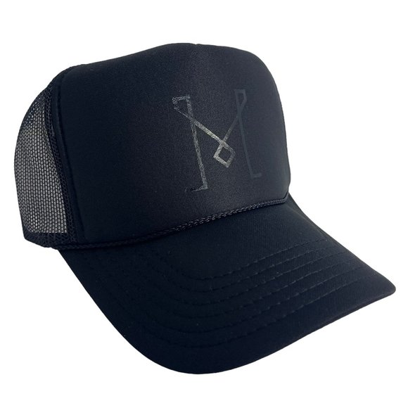 NEW VINTAGE INTER MIAMI FC LOGO BLACK OUT TRUCKER HAT CAP ADULT SIZE TRENDY - Picture 1 of 3
